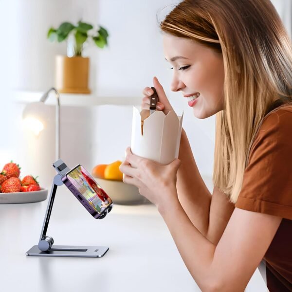 UGREEN Desktop Foldable Multi-Angle Phone Stand - Image 8